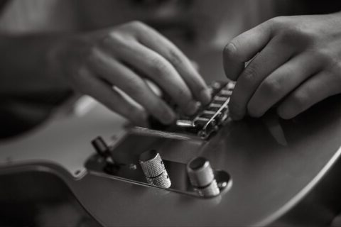 レフティギターのアクセサリーとオプション